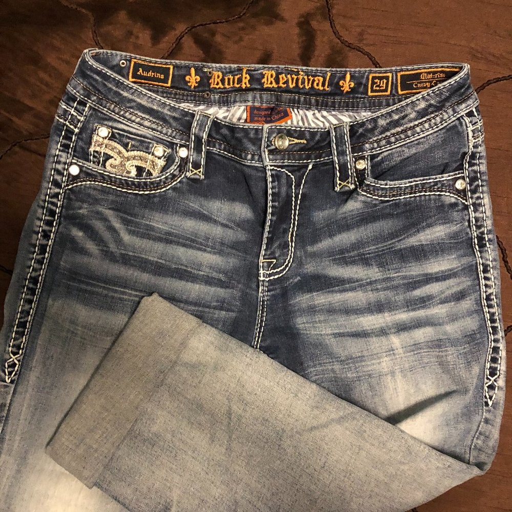 Rock Revival Crop Jeans!